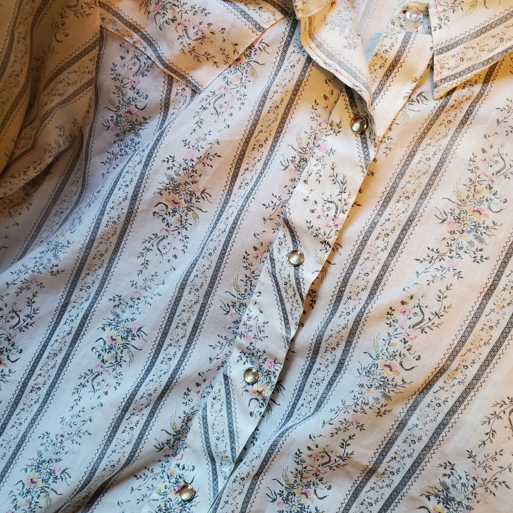 Pearl Snap Western Floral Shirt